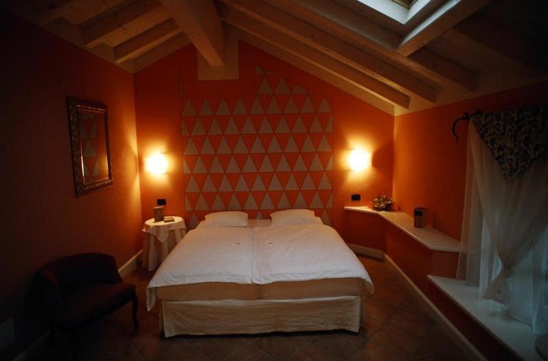 קנוביו Hotel Casa Arizzoli מראה חיצוני תמונה