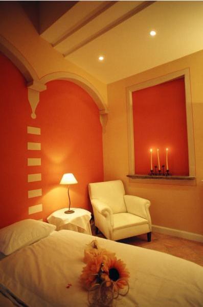 קנוביו Hotel Casa Arizzoli חדר תמונה