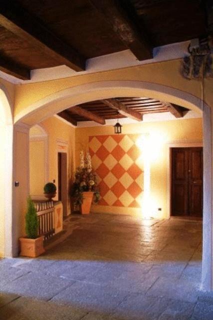 קנוביו Hotel Casa Arizzoli מראה חיצוני תמונה