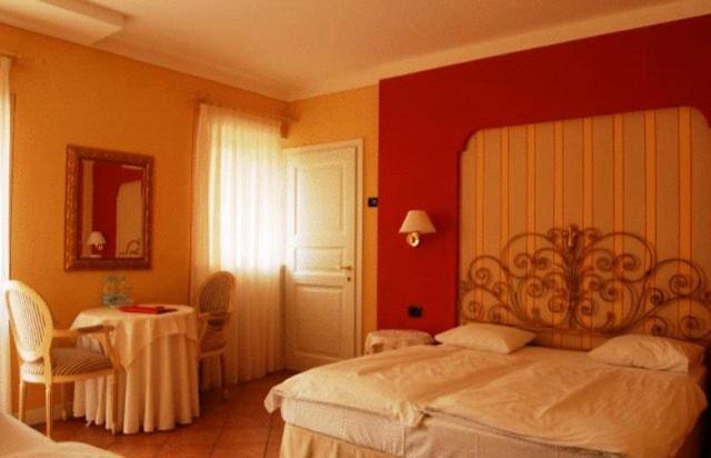 קנוביו Hotel Casa Arizzoli חדר תמונה