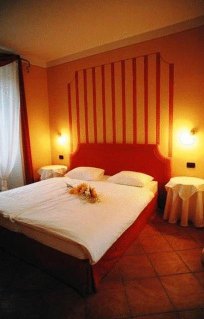 קנוביו Hotel Casa Arizzoli חדר תמונה